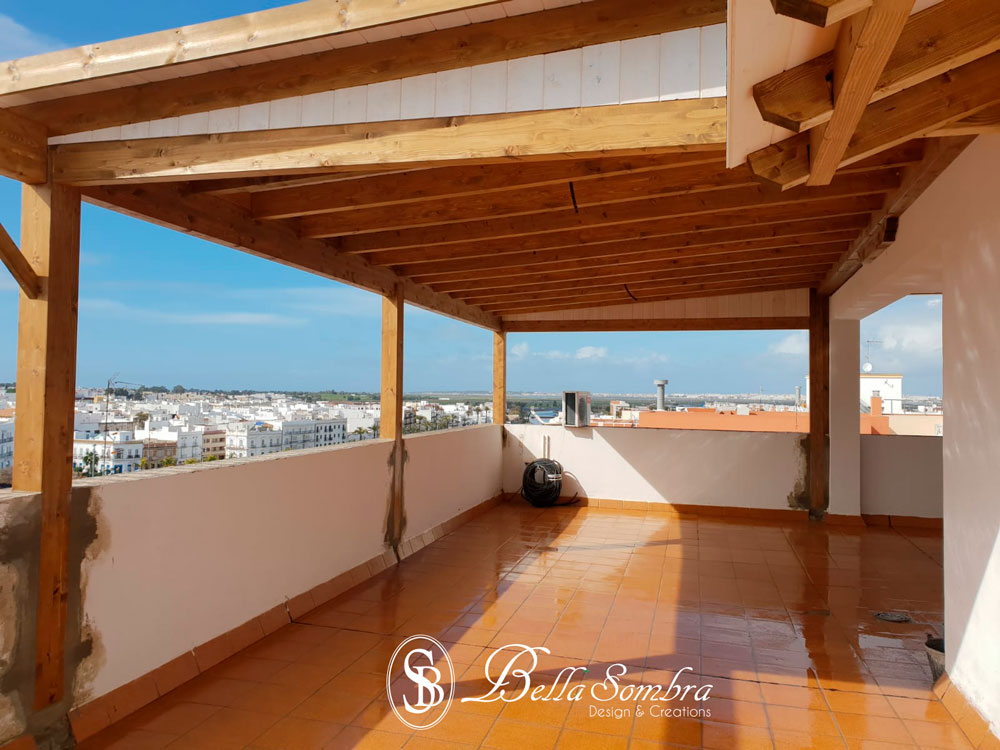 Cerramiento de madera de ático en Chiclana