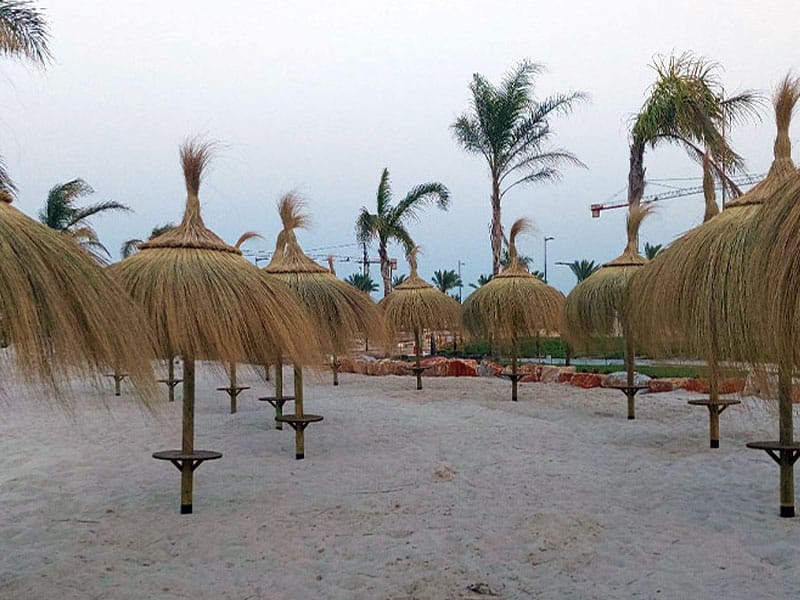 Sombrillas de carritx en flecos en Murcia